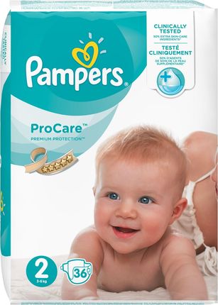 zakładanie pieluchomajtek pampers