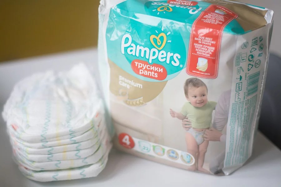 pampers niebieska wysciolka