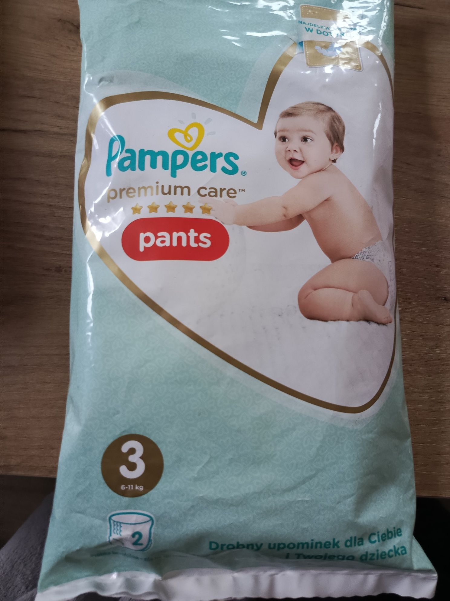 pampers tena m