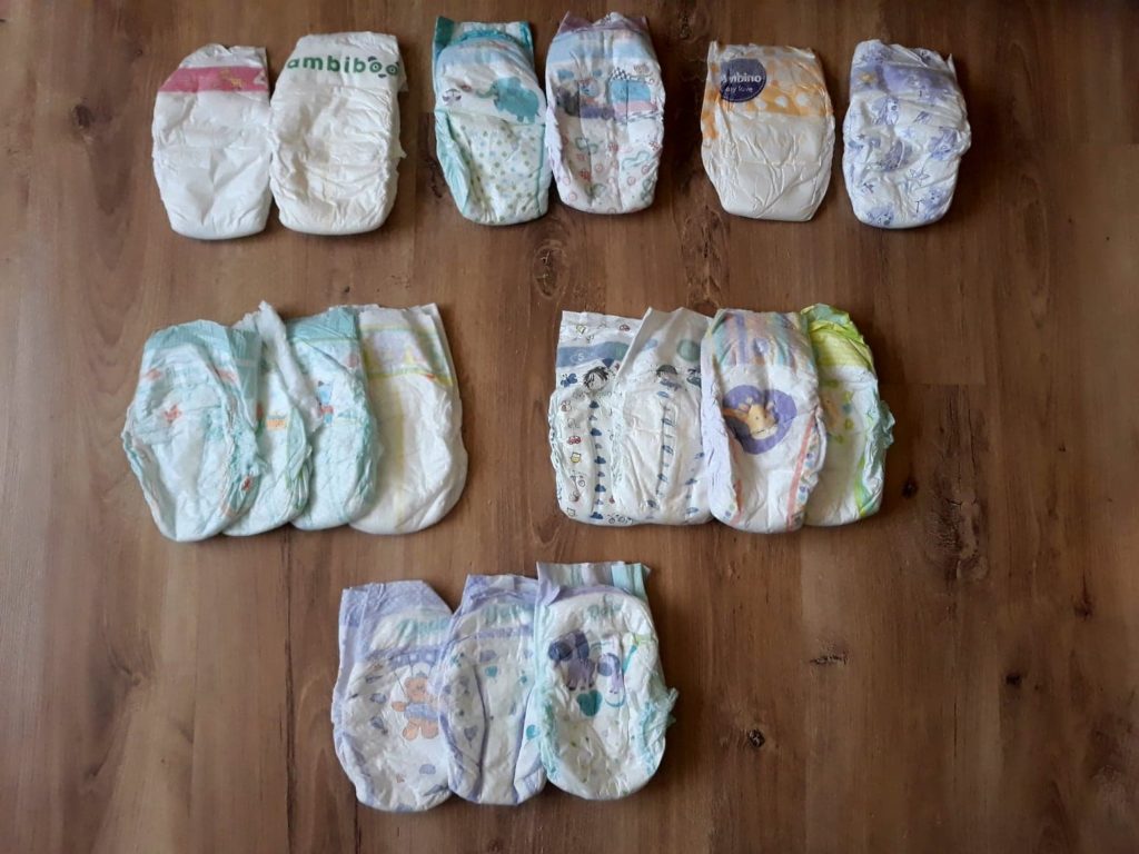 czy pampers new baby dry 1 mają wycięcie na pępek